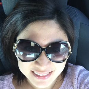 Meet your Posher, Gladhies